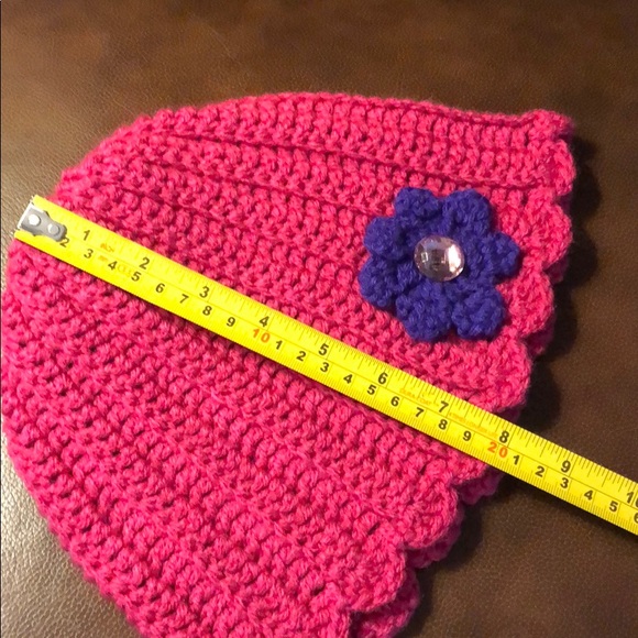 Ladies winter flower beanie hat handmade pink #359 - Picture 6 of 7